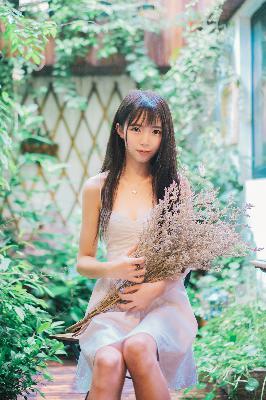 人妻被按摩师玩弄到潮喷