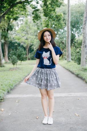 被部长玩弄的人妻HD