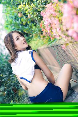 老女人裸体交性大片