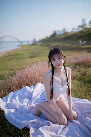 女人大荫蒂被添全过程