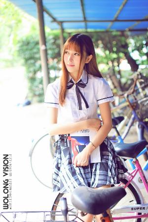 被部长玩弄的人妻HD