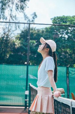 农村老女人PK视频的背景故事