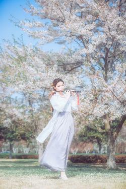 年轻善良的少妇