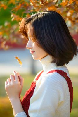女人荫蒂被添全过程