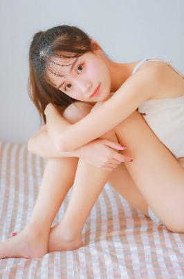 强摸秘书人妻大乳BD