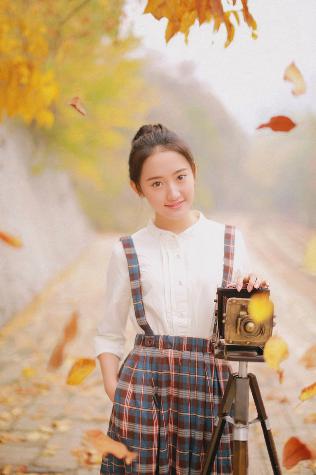农村老女人PK视频的背景故事