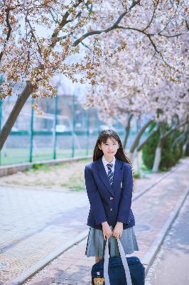 巜人妻公侵川上奈奈美