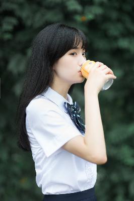 漂亮人妻被夫上司强了