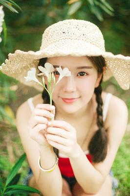 被部长玩弄的人妻HD