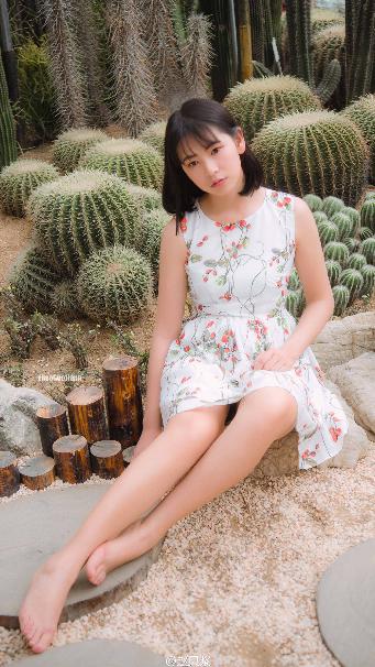金瓶第1回双乳被吸
