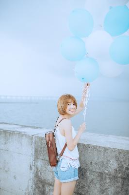 公交车上双乳被老汉揉搓玩