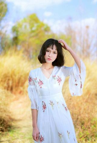 男女黄床上色视频免费的小说