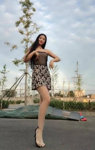 美丽小蜜桃2绝对满天星值得一看