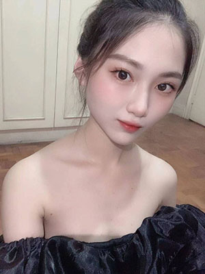 中国白嫩丰满人妻VIDEOS